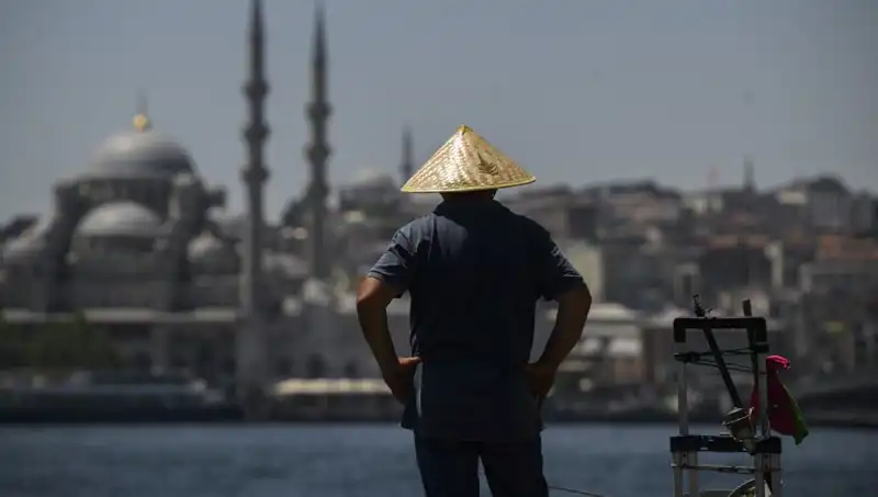 Türkiye'de Tarihin En Sıcak Dördüncü Haziran'ı: Neler Oluyor?