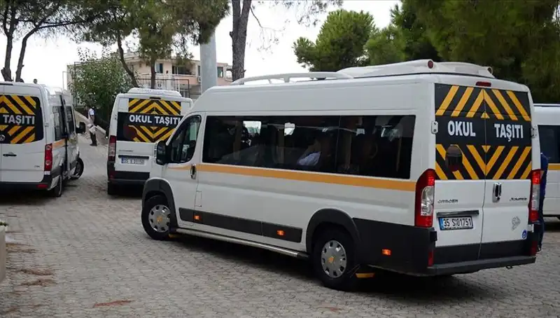 Okul Servis Şoförüne Cinsel İstismar Davası: Sosyal Medya Düşünceleri ve Tepkiler