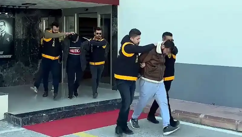 Silahlı Soğuk Kanlılık: İki Şüpheliye 2 Milyon Lira Talebi!