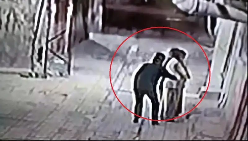 Polisler Pazarcı ve Simitçi Kılığına Girdi: Kapkaççılara Göz Açtırmadı