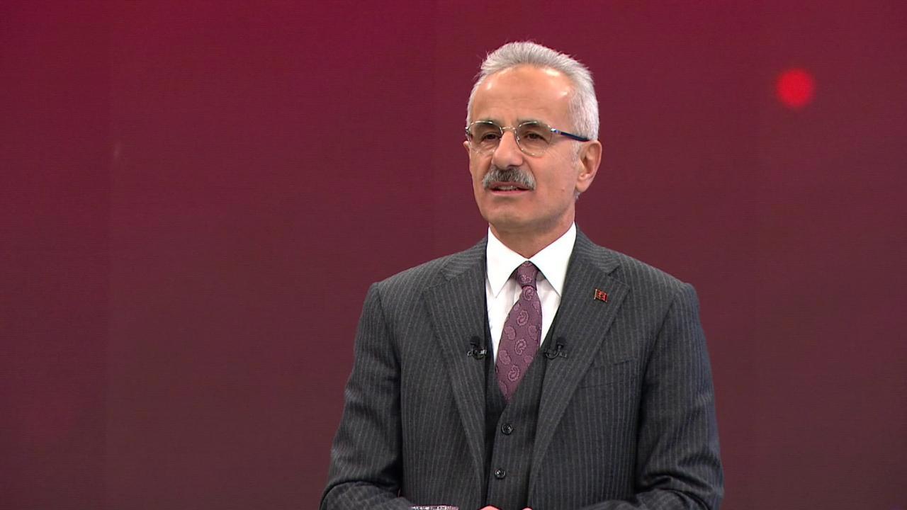 Bakan Uraloğlu: Sosyal Medya Düzenlemesi Bekleniyor