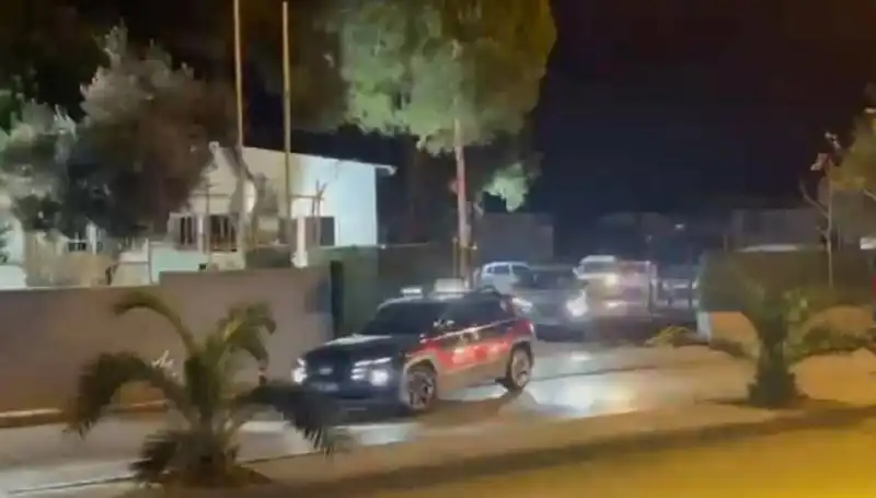 İzmir'de Dev Operasyon: 141 Hükümlü Kıskıvrak Yakalandı!