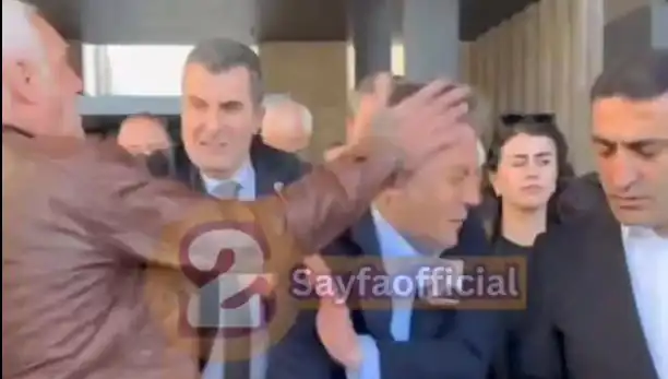 Özgür Özel AKM Çıkışında Fiziksel Saldırıya Uğradı: Olayın Detayları Ortaya Çıktı