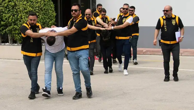 İş Adamı Sevgili Tuzağıyla Tuzağa Düştü: Olayın Perde Arkası