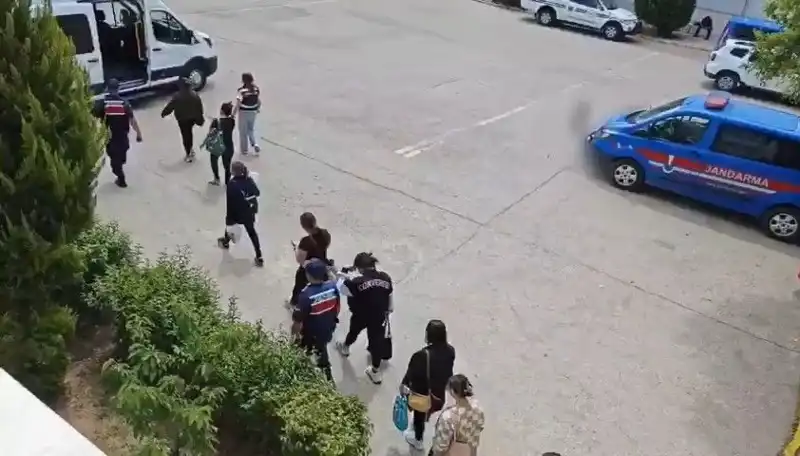 Taylandlı Kadınlara Çalışma ve Oturma İzni Vaadiyle Fuhuş Tuzağı