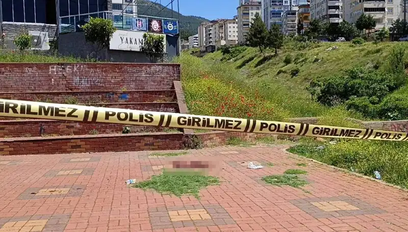 Kahramanmaraş'ta Bıçaklı Kavga: Sokaklar Kan Göledi