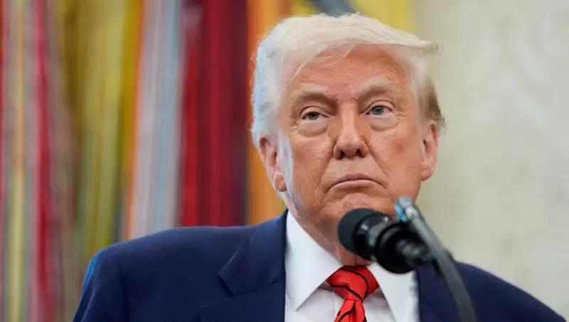 Trump, G7 Zirvesi'nden Erken Ayrıldı: Akşamdan Acil Toplantı Çağrısı
