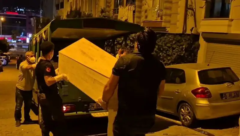 Esenyurt'ta Şok Edici Olay: Kadın Ölü Bulundu!