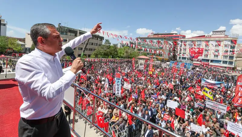 Özgür Özel'den Çarpıcı Açıklama: "Örgütün Silah Bırakmasını Destekliyoruz!"