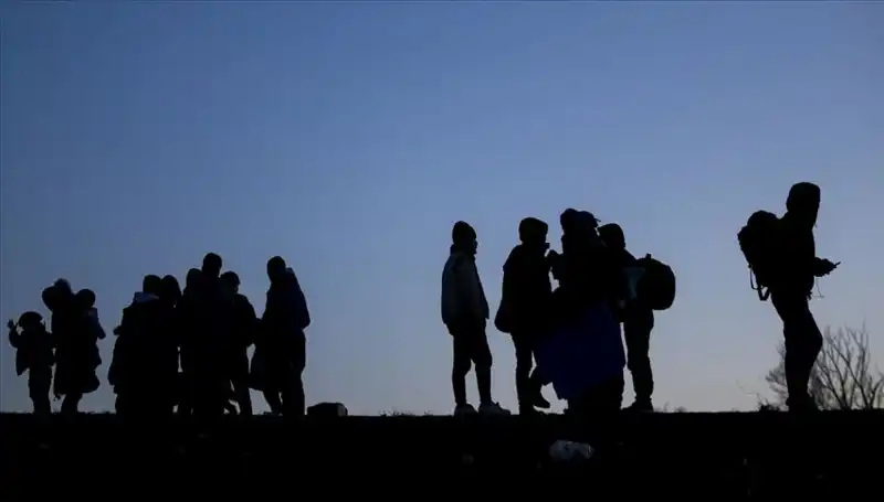Edirne'de Sınır Güvenliği: 21 Düzensiz Göçmen Yakalandı