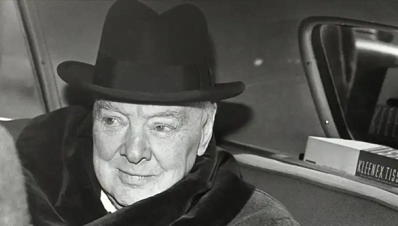 Churchill’in Bekar Evi Satışa Çıktı: Tarihi Konut 3,75 Milyon Sterlinle Alıcı Arıyor!