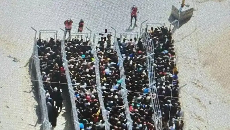 Gazze'deki Dramatik Manzaralar: Nazi Kamplarına Benzetmeler Artıyor