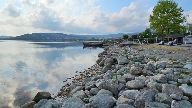 Sapanca Gölü'nde Endişe Verici Su Seviyesi Düşüşü: Nedenleri ve Gelecek Etkileri