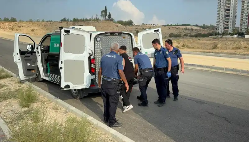Yol Kenarında Bulunan Ceset, Bölge Halkını Tedirgin Etti