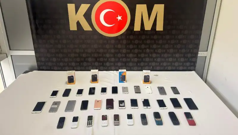 Gümrük Kaçağı Cep Telefonları: Bölgedeki Son Durum ve Yakalanan Cihazlar