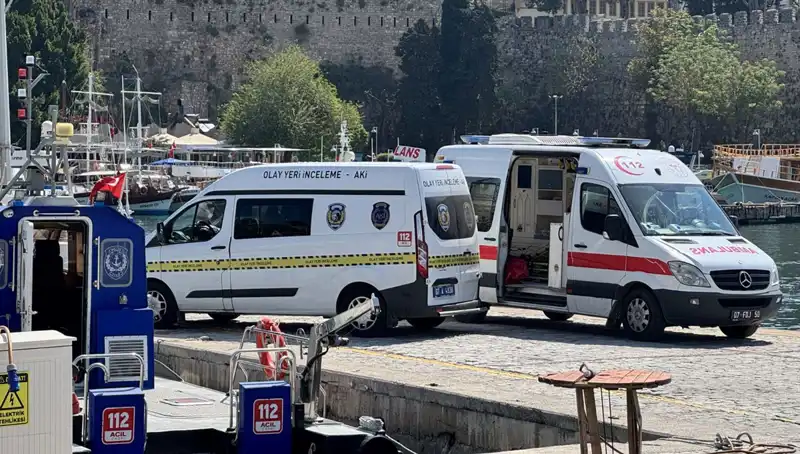 Antalya'da Gizemli Bir Olay: Denizde Erkek Cesedi Bulundu