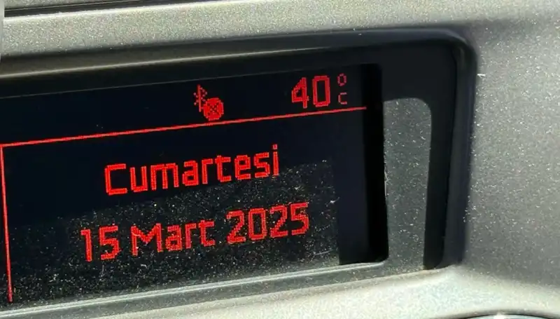 Adana Sıcaklık Rekorları Kırıyor: Termometreler 40 Dereceye Ulaştı!