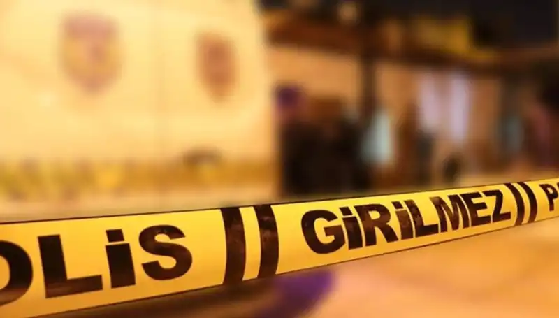 İzmir'de Aile İçi Kavgada Kan Döktü: 4 Kişi Ağır Yaralandı