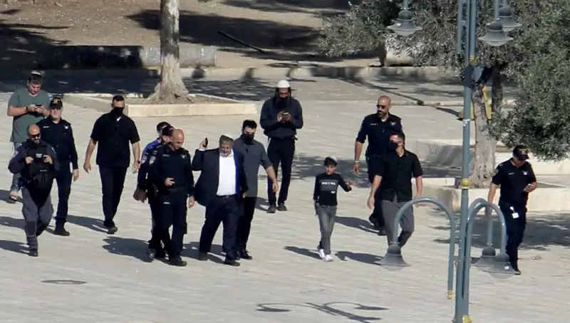 İsrail'den Mescid-i Aksa'ya Bir Baskın Daha: Tahrik Tırmanıyor