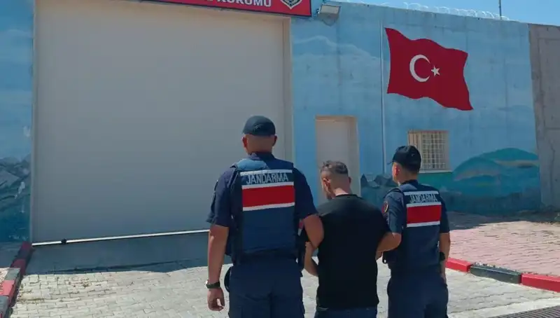 Afyon'da Suç Çetesi Çökertildi: 9 Aranan Şahıs Yakalandı