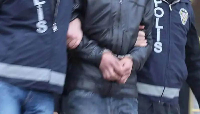 Osmaniye'de Uyuşturucu Operasyonu: 7 Kişi Gözaltına Alındı, Şok Detaylar!