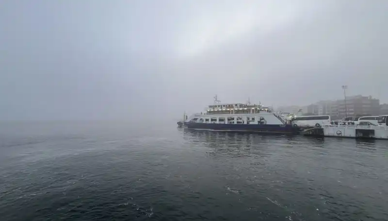 Çanakkale Boğazı'ndaki Yoğun Sis, Transit Geçişleri Durdurdu