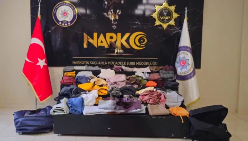 32 Kilo Metamfetaminle Yakalanan Şahıs, Uyuşturucu Ticaretine Darbe Vurdu